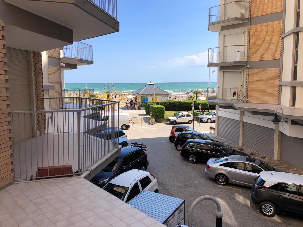 Residence Centro Commerciale - Walterigato Apartments Solo Per Famiglie Jesolo Extérieur photo