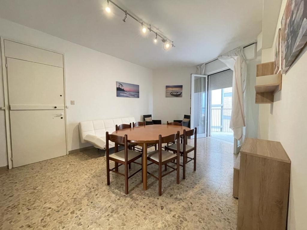Residence Centro Commerciale - Walterigato Apartments Solo Per Famiglie Jesolo Extérieur photo