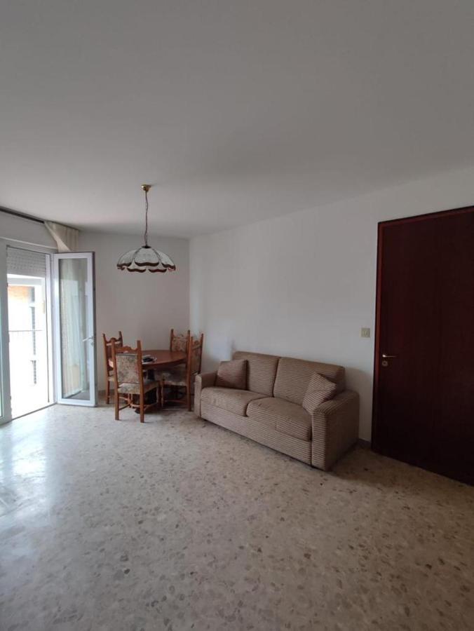 Residence Centro Commerciale - Walterigato Apartments Solo Per Famiglie Jesolo Extérieur photo